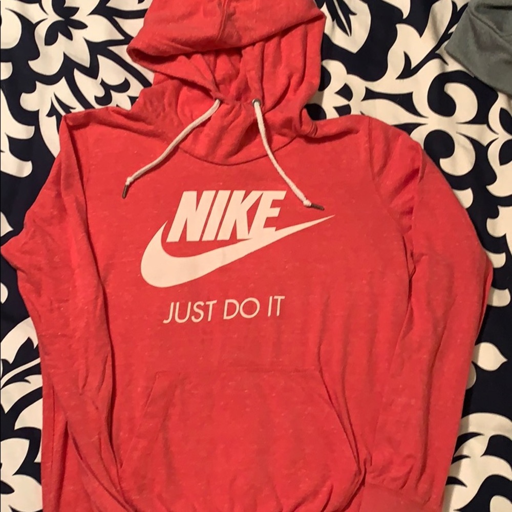 Nike Women’s Red Pullover Hoodie size L